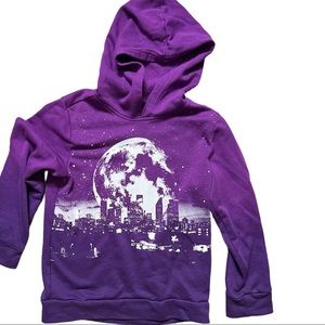 🌞 Old Navy : full moon cityscape graphic hoodie